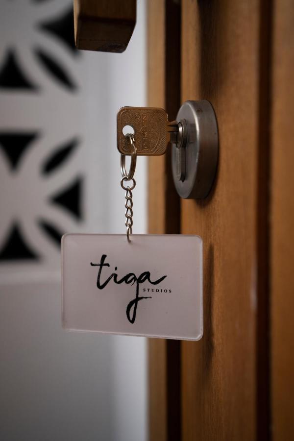 Tiga Studios - Adults Only Kuta  Exteriör bild